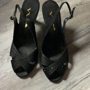 MIA Black Slingback Heels with Cutout Design